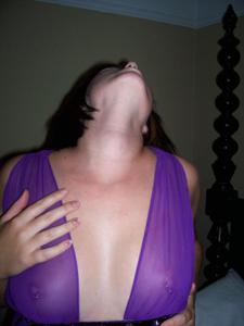 Молодая жена кайфует от мастурбации и сосет - фото #11