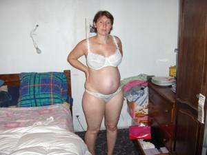 Беременная француженка с большими сиськами - фото #10