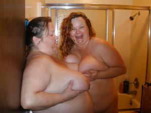 Бисексуальные толстухи и муж одной из них - фото #43