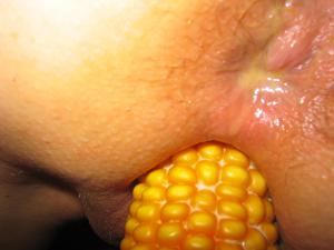 Женщина любит кукурузу - фото #46