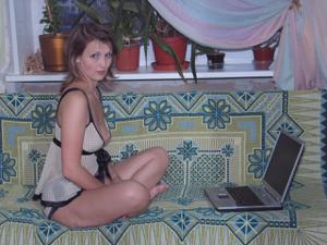 Изумительная русская женщина позирует голой - фото #33