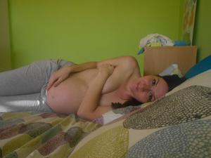 Беременная скромница - фото #15
