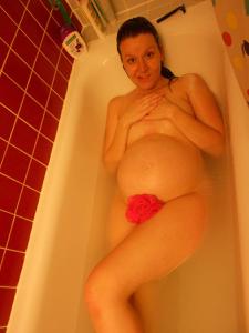 Беременная скромница - фото #31