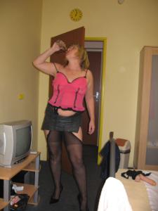 Когда выпьет, женщина становится похожей на проститутку - фото #3