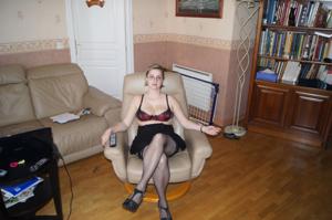 Грудастая французская домохозяйка - фото #57