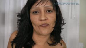 Пышная мексиканская женушка отсосала мужу от первого лица - фото #7