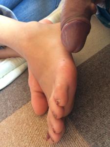 Пальцы ног моей жены крупным планом