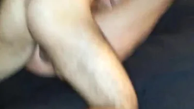 Filmando a su esposa disfrutando