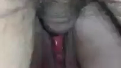 Ha messo sua moglie sotto un amico