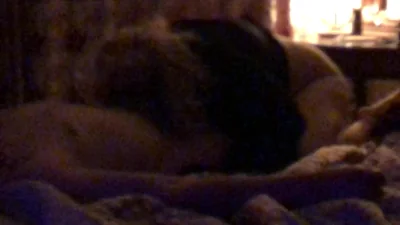 Cercando di fare un pompino davanti alla telecamera