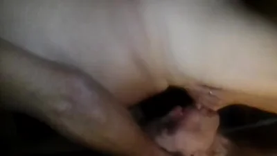 Moglie fa un pompino a un collega