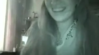 Vídeo en blanco y negro con felaciones babosas